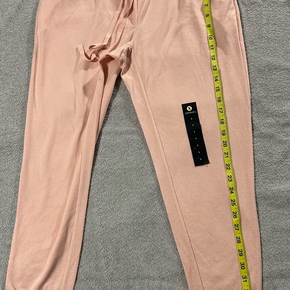 Pink Zip-Up Hoodie and Joggers Set. Size L - Picture 4 of 10